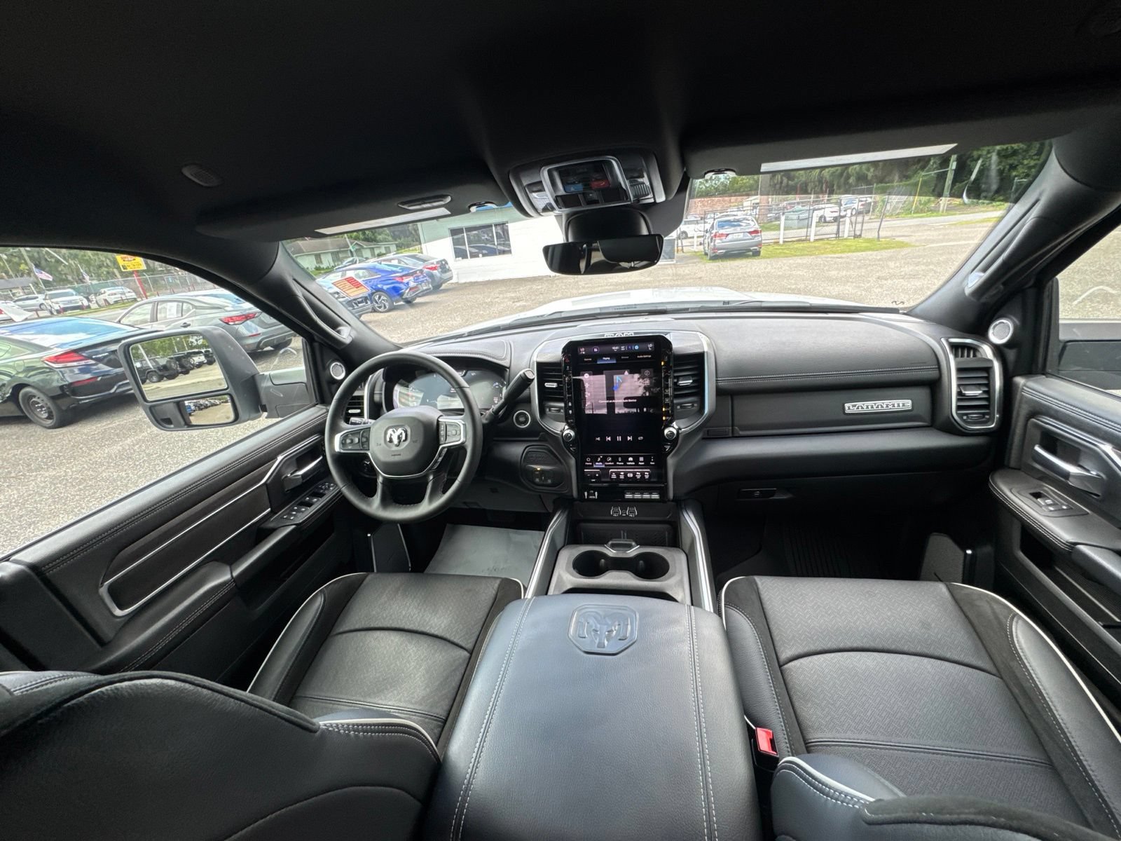 Used 2026 RAM 3500 Laramie AWD/4WD image 25