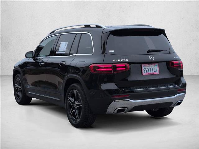 Used 2026 Mercedes-Benz GLB 250 4MATIC image 8
