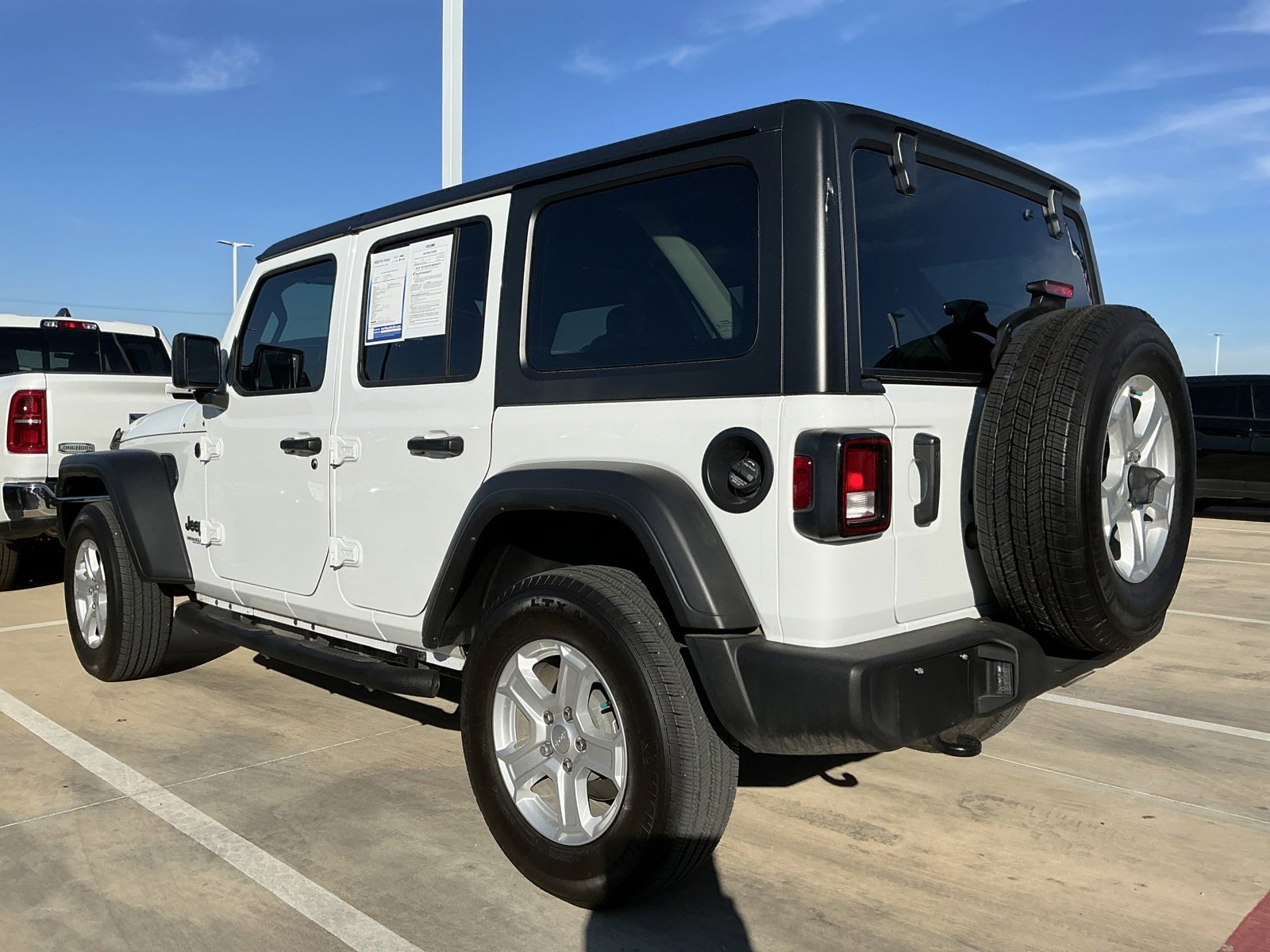 Used 2022 Jeep Wrangler Unlimited Sport image 4