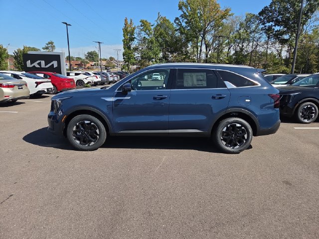 New 2026 Kia Sorento S AWD/4WD image 2