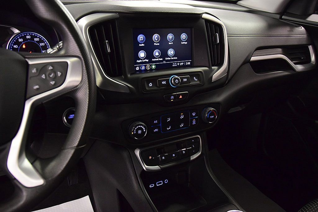 Used 2024 GMC Terrain SLE image 21