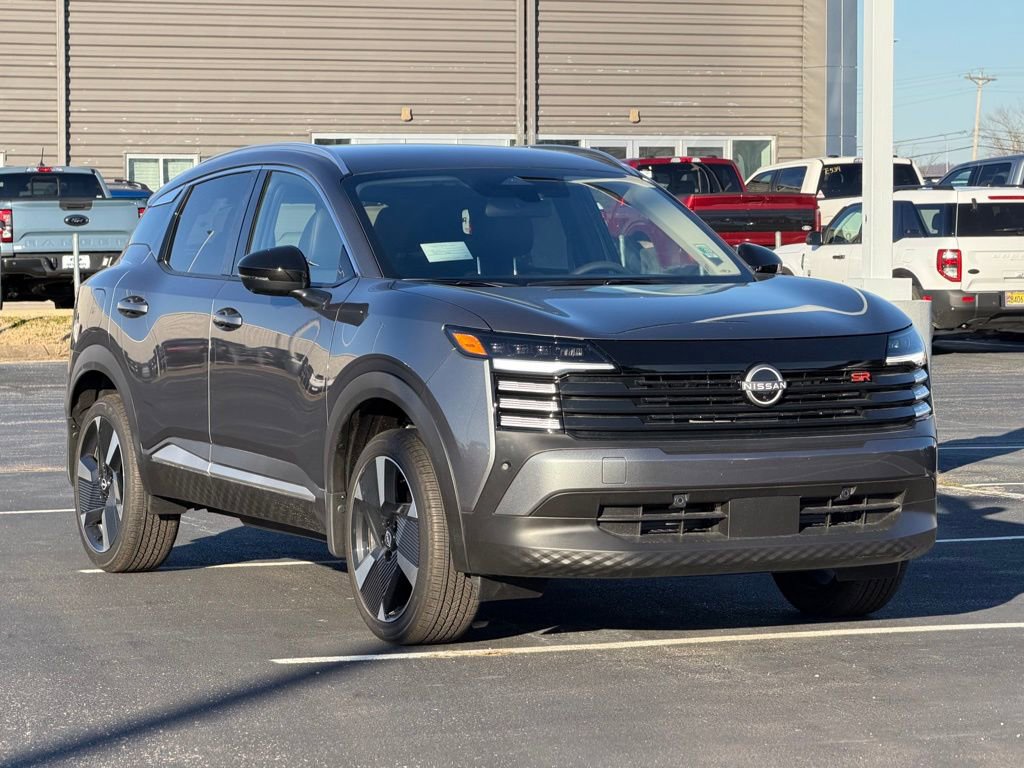 New 2026 Nissan Kicks SR image 2