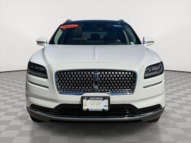 Used 2022 Lincoln Nautilus Reserve AWD/4WD image 2