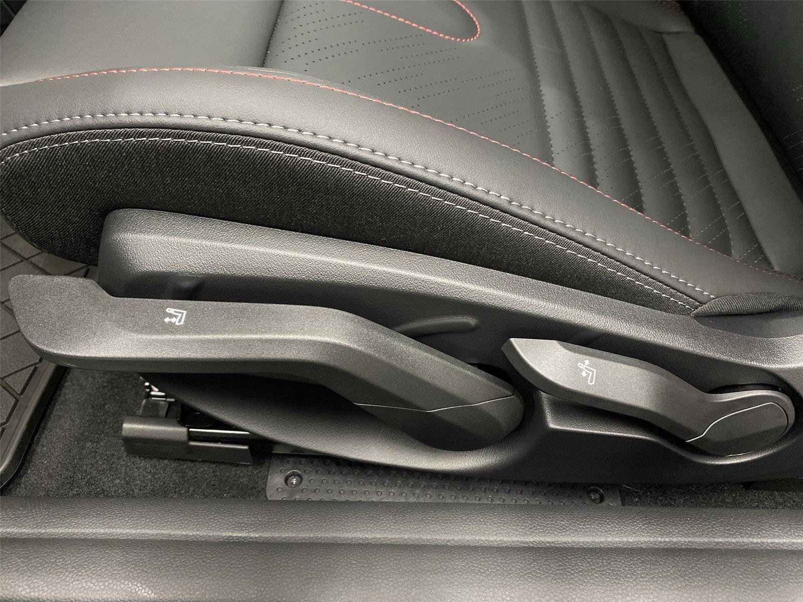 New 2026 MINI Cooper S image 18