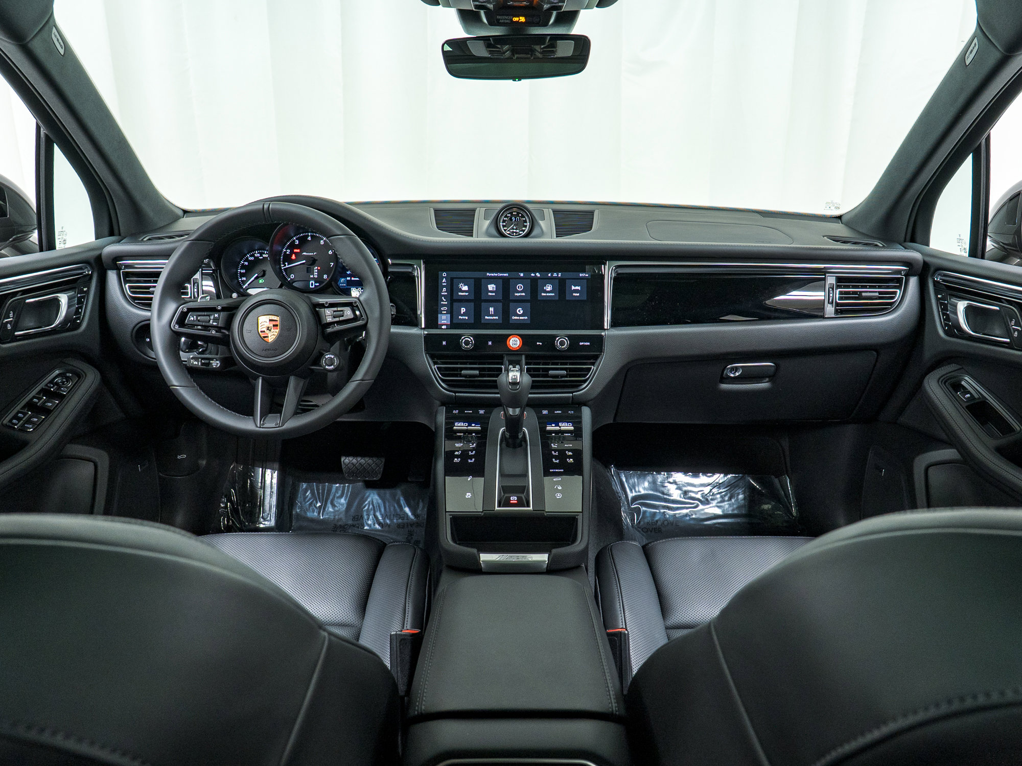 New 2025 Porsche Macan Turbo image 19