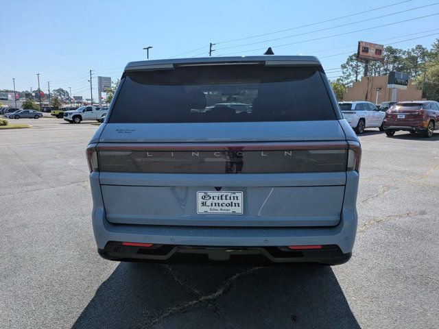 New 2025 Lincoln Navigator Reserve image 5