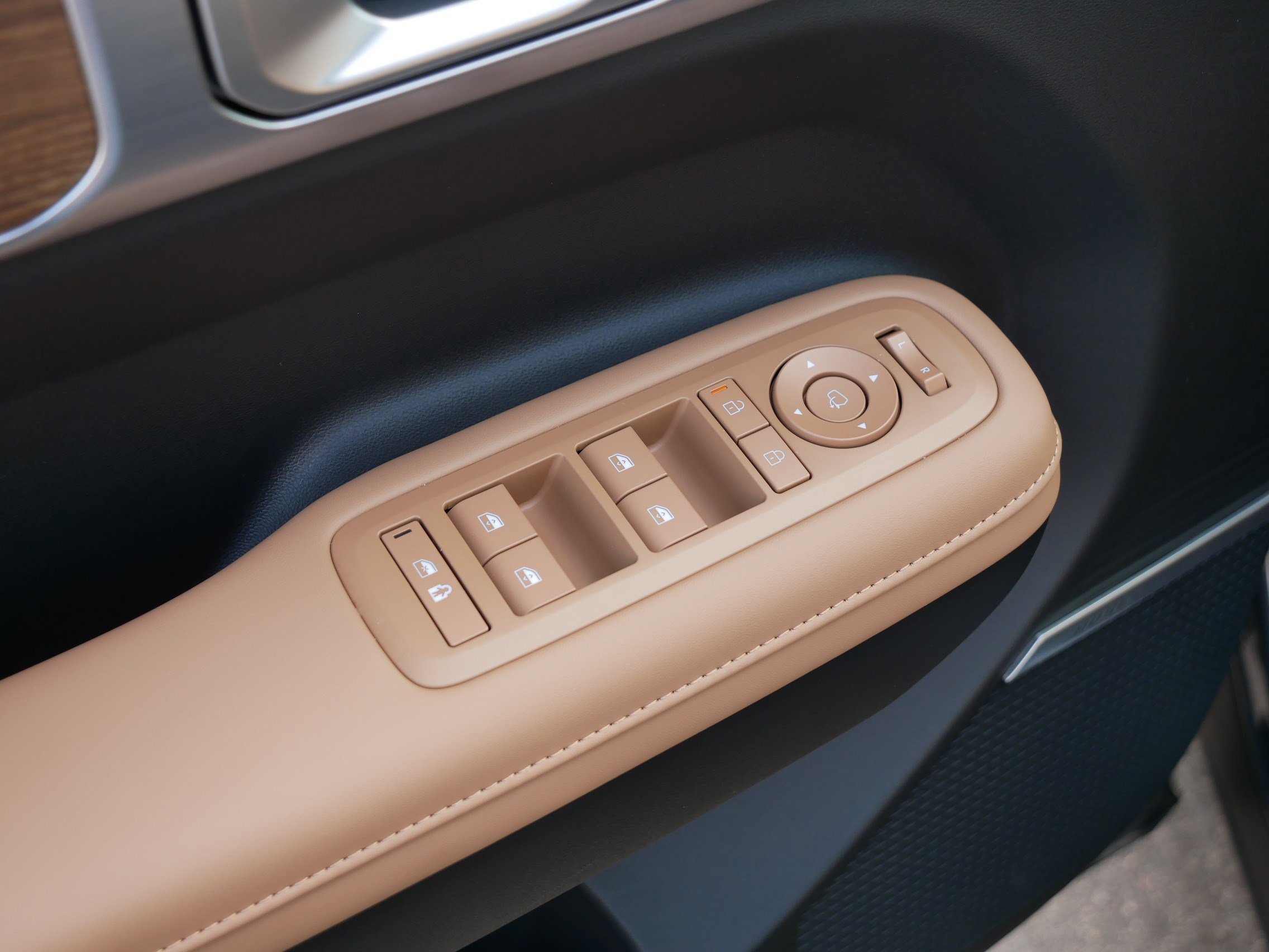 Certified 2026 Hyundai Santa Fe Calligraphy image 19