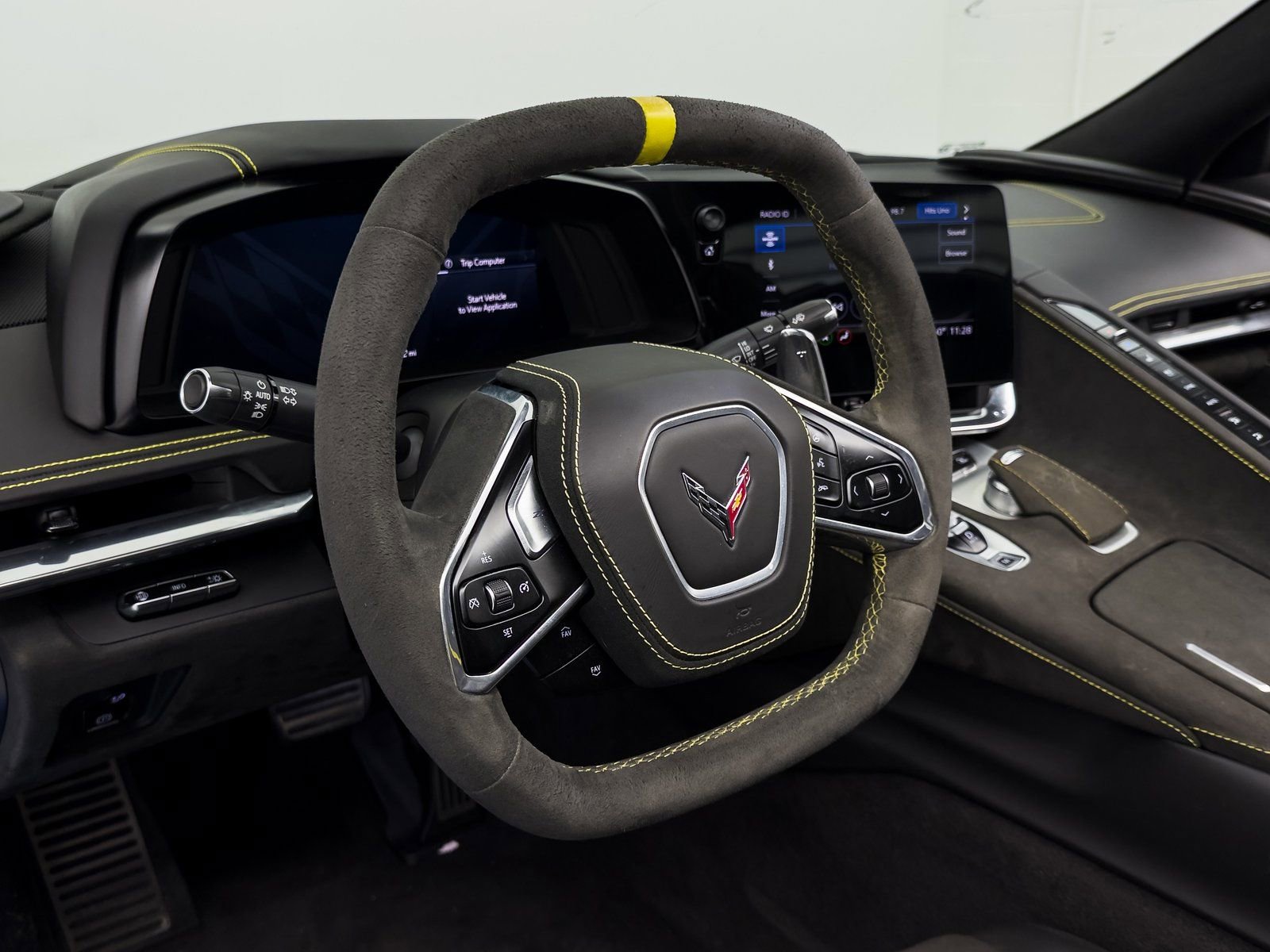 Used 2020 Chevrolet Corvette Stingray Premium Cpe w/ 3LT Preferred Equipment Group image 22