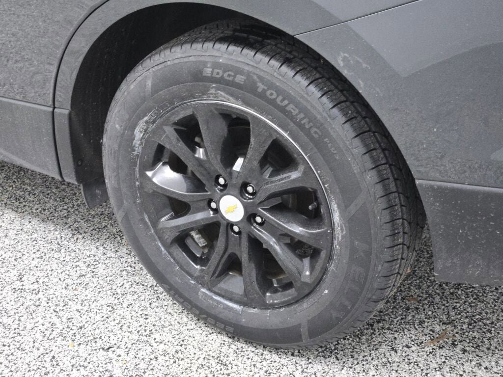 Used 2019 Chevrolet Equinox LT image 17