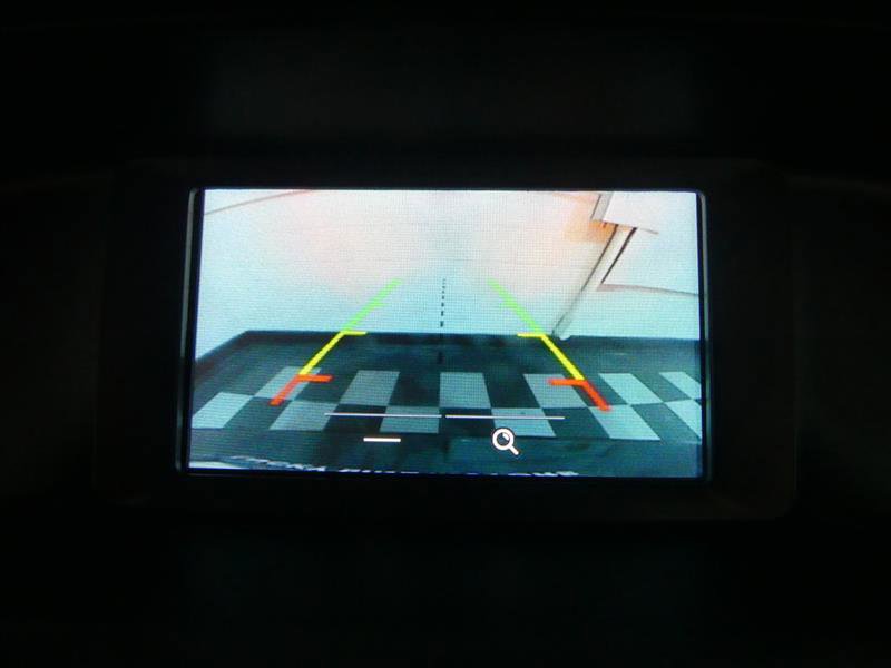 Used 2018 Ford Focus SE w/ SE Appearance Package image 13