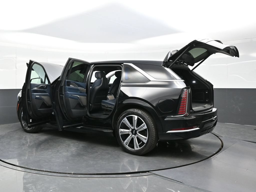 Certified 2026 Cadillac Escalade IQ Luxury 2 w/ LPO, Premium Carpet Package AWD/4WD image 46