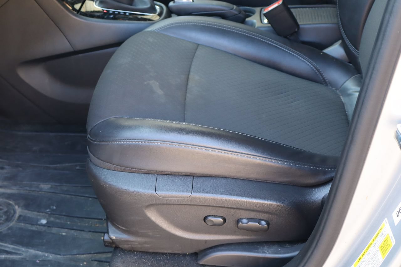 Used 2020 Buick Encore Preferred FWD image 13