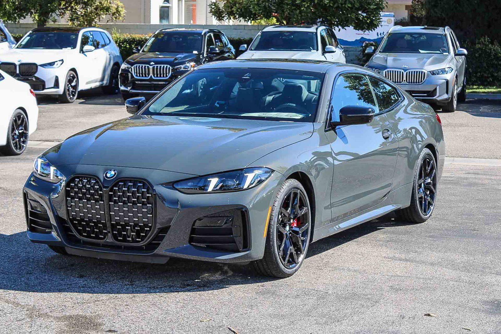 New 2026 BMW 430i Coupe w/ M Sport Package RWD image 3