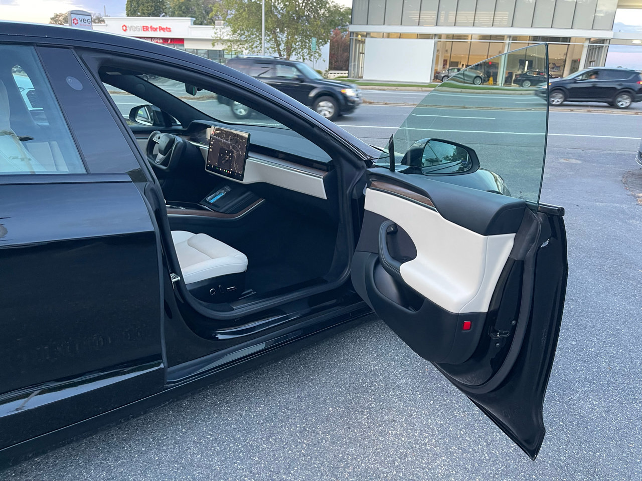 Used 2022 Tesla Model S Long Range image 22