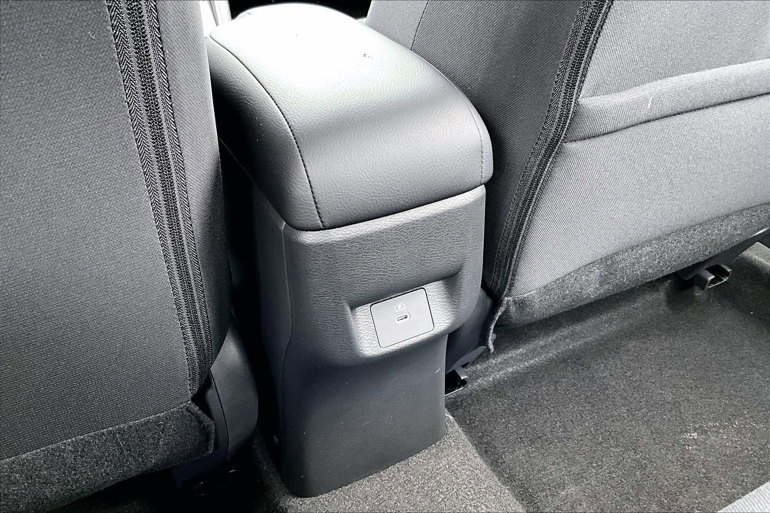 Used 2025 Nissan Versa SV w/ Trunk Package image 2