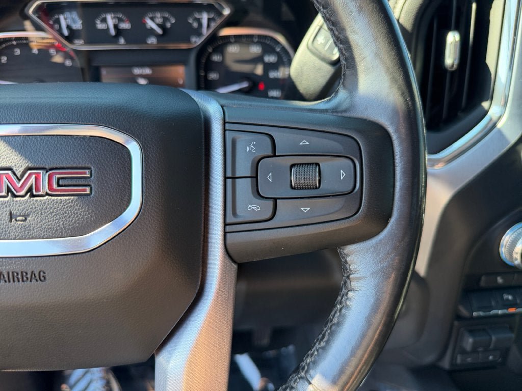 Used 2020 GMC Sierra 1500 Elevation w/ Elevation Value Package AWD/4WD image 17