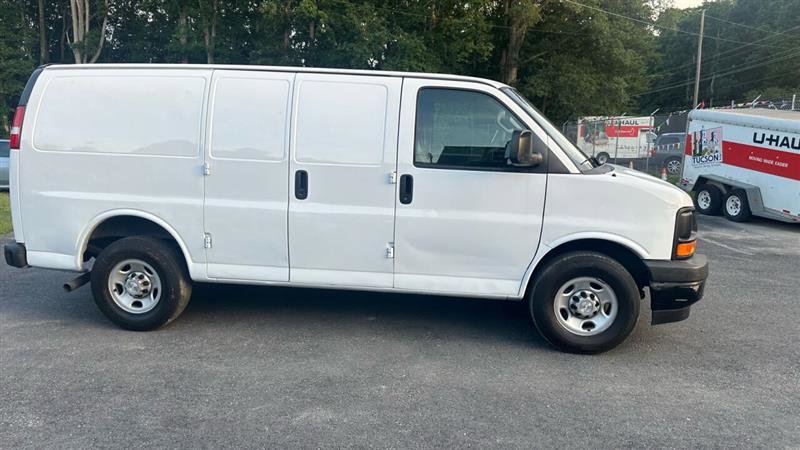 Used 2017 Chevrolet Express 2500 image 8