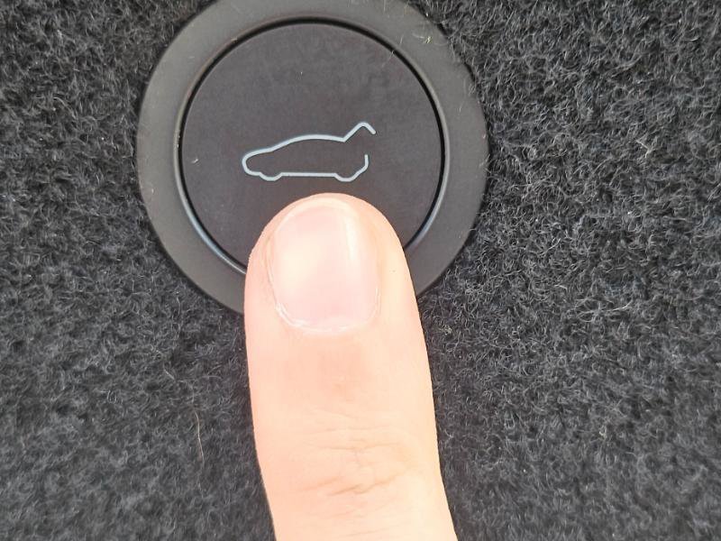 Used 2023 Tesla Model S AWD/4WD image 81