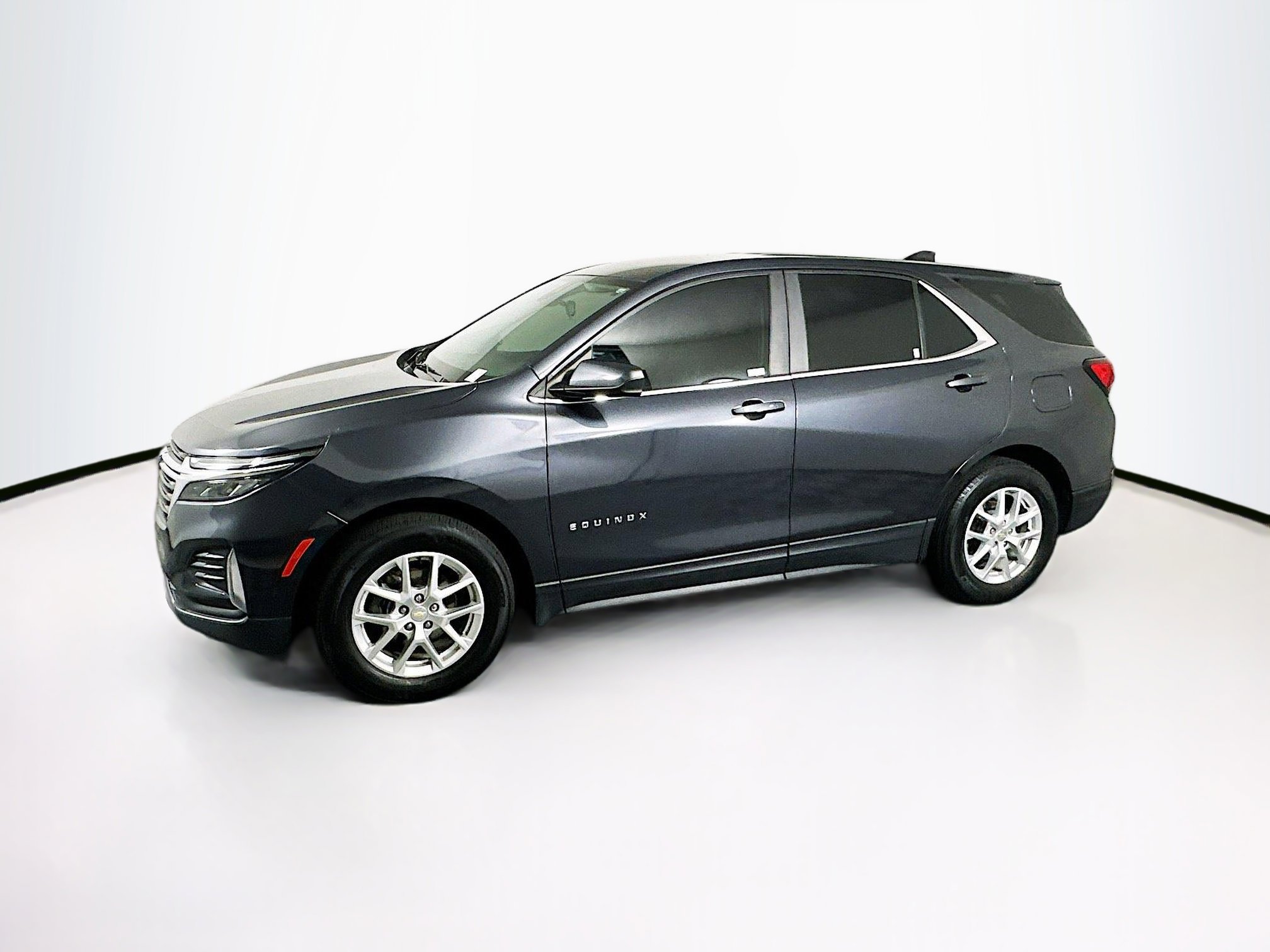 Used 2023 Chevrolet Equinox LT image 4