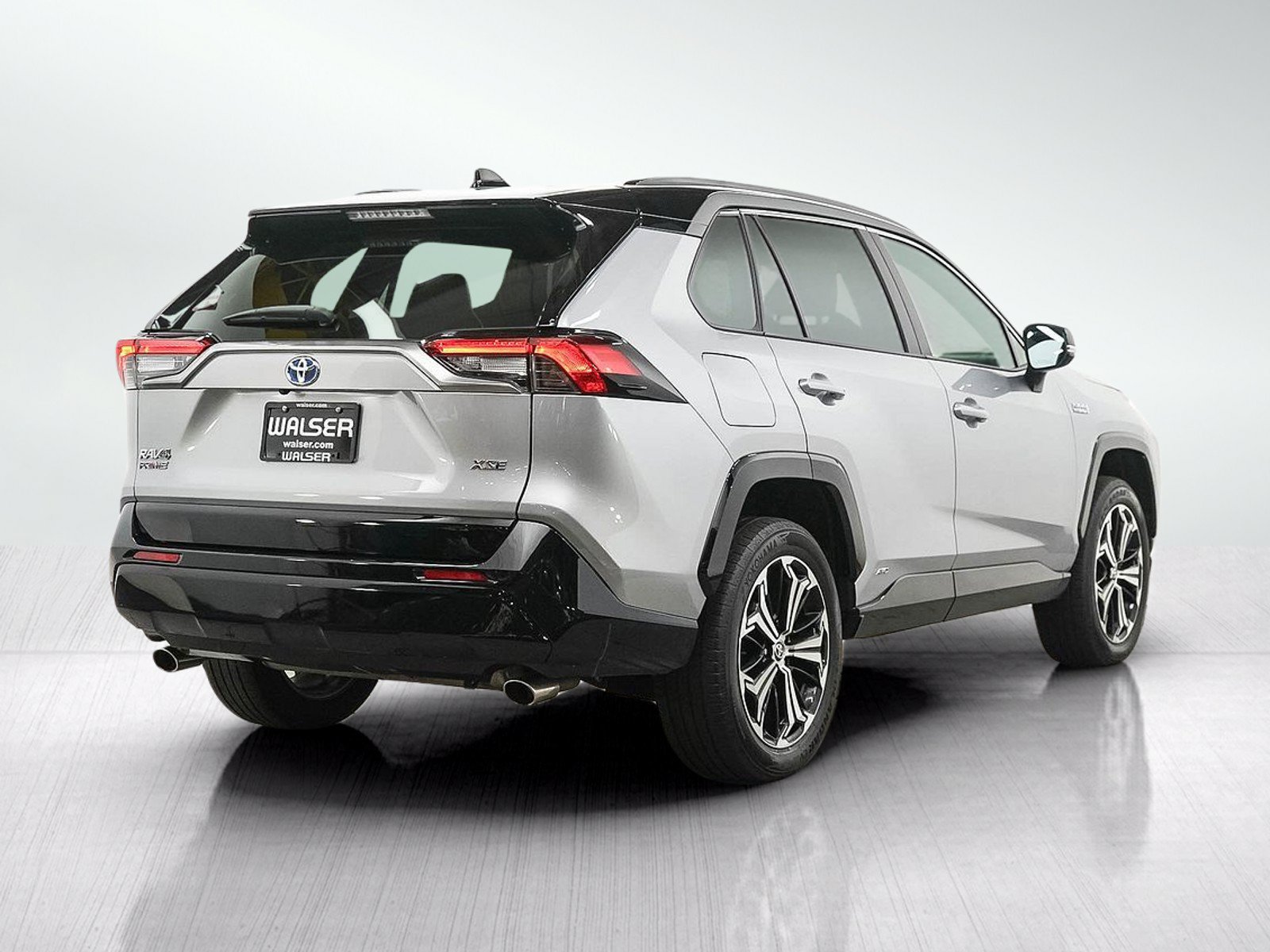 Used 2023 Toyota RAV4 XSE AWD/4WD image 5