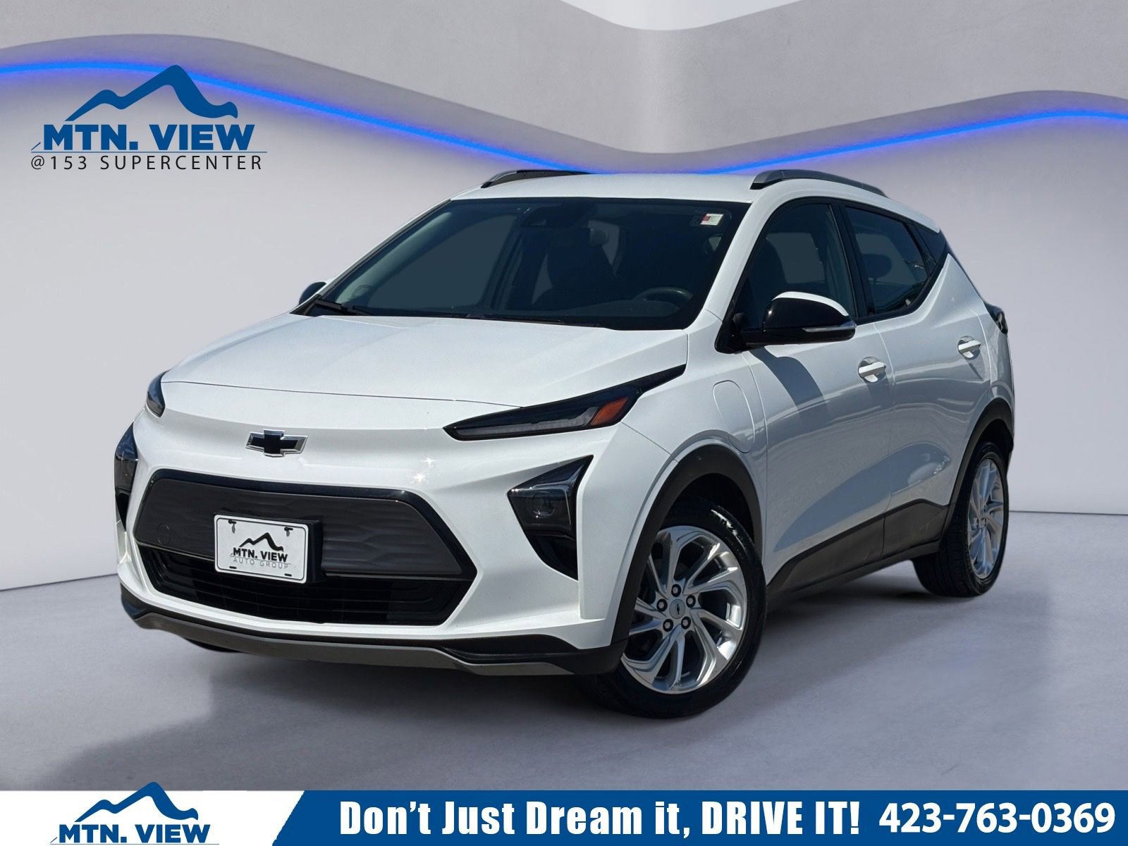 Used 2023 Chevrolet Bolt EUV LT FWD image 1