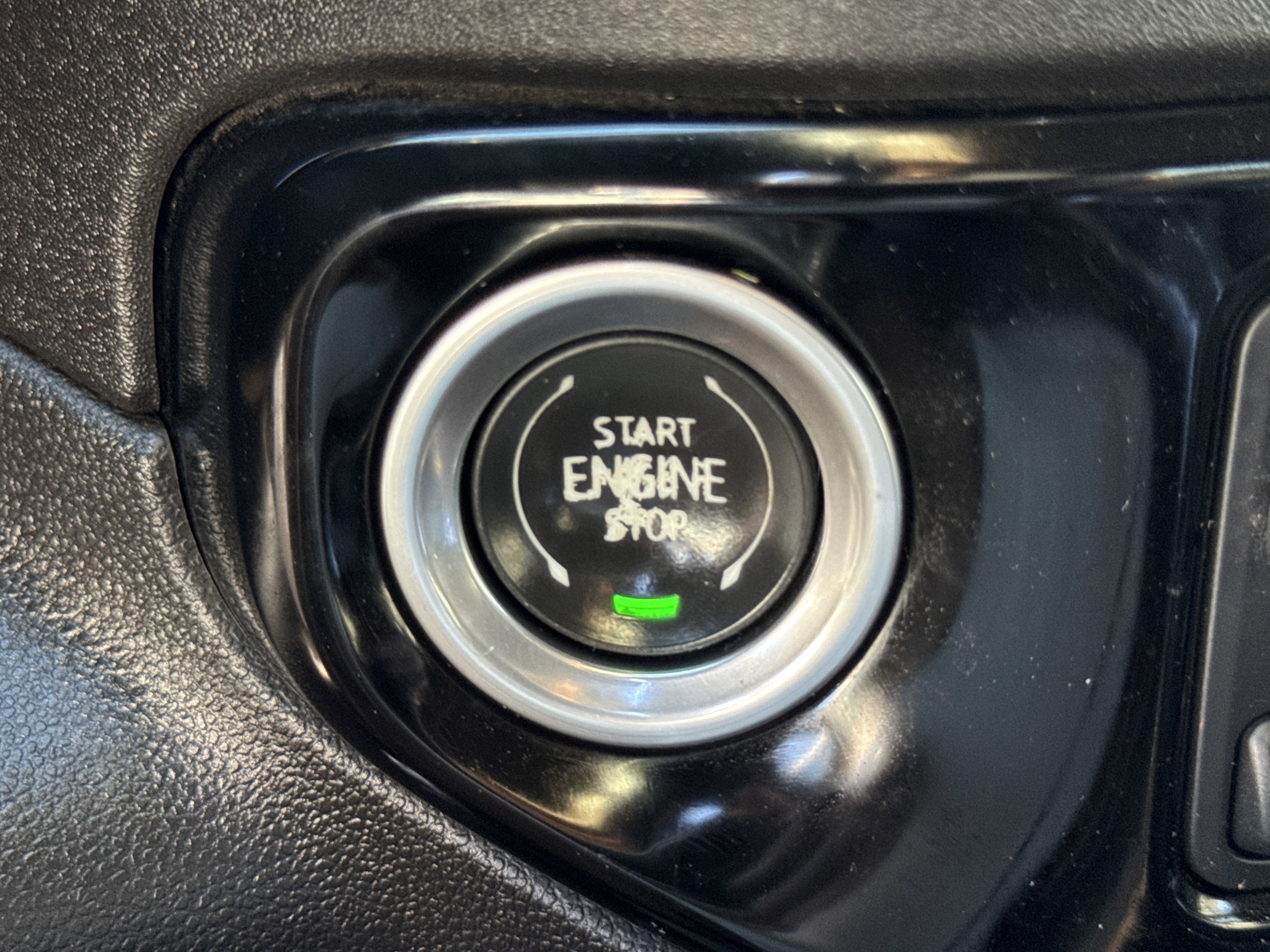 Used 2024 Chevrolet Silverado 1500 High Country w/ Technology Package image 22