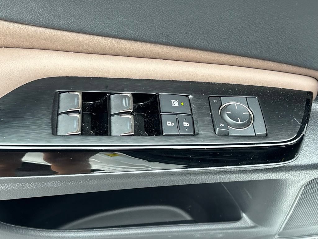 Used 2023 Lexus ES 350 FWD image 9