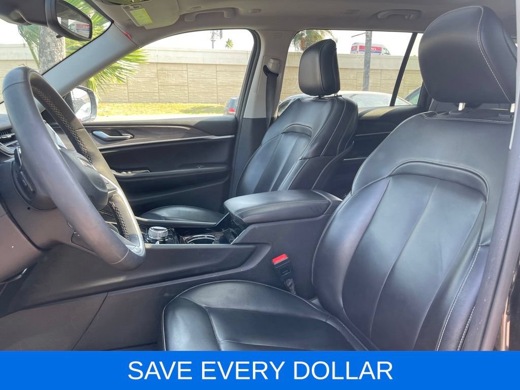 Used 2023 Jeep Grand Cherokee L Limited AWD/4WD image 14