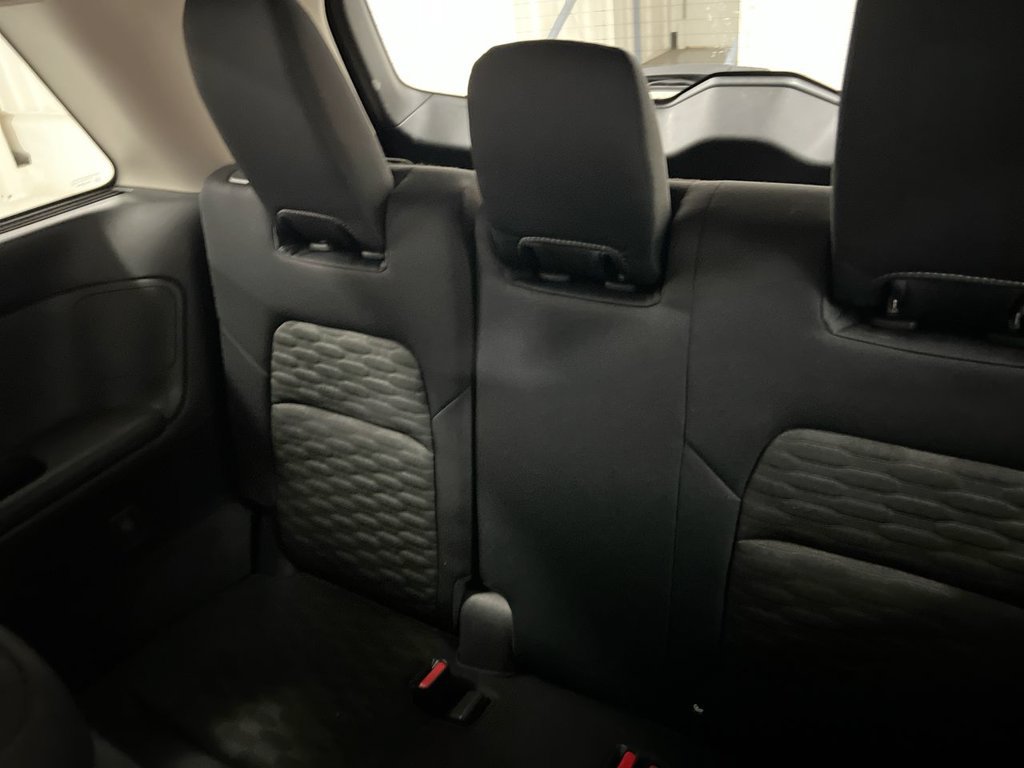 Used 2023 Nissan Pathfinder SV FWD image 28