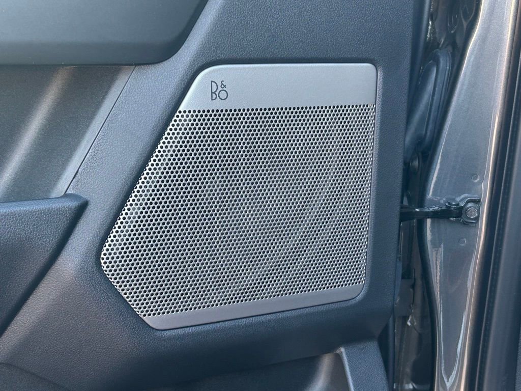 New 2026 Ford F250 Lariat w/ Black Appearance Package image 22