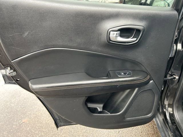 Used 2021 Jeep Compass Limited image 31