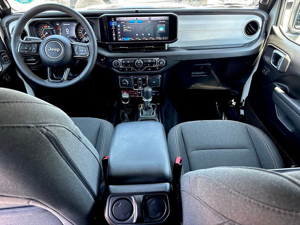 Used 2024 Jeep Wrangler Unlimited Sport AWD/4WD image 21