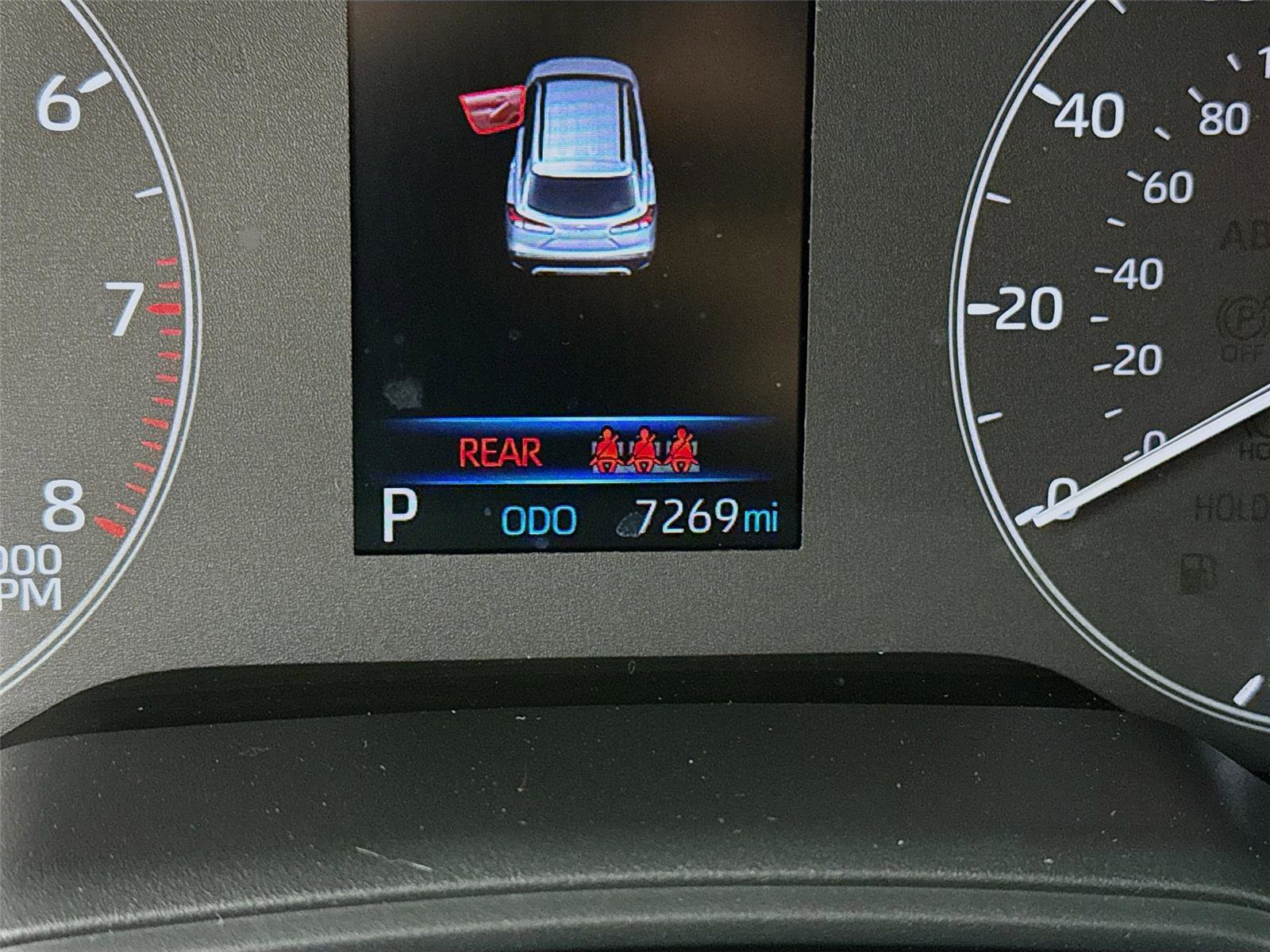 Used 2024 Toyota Corolla Cross LE image 18