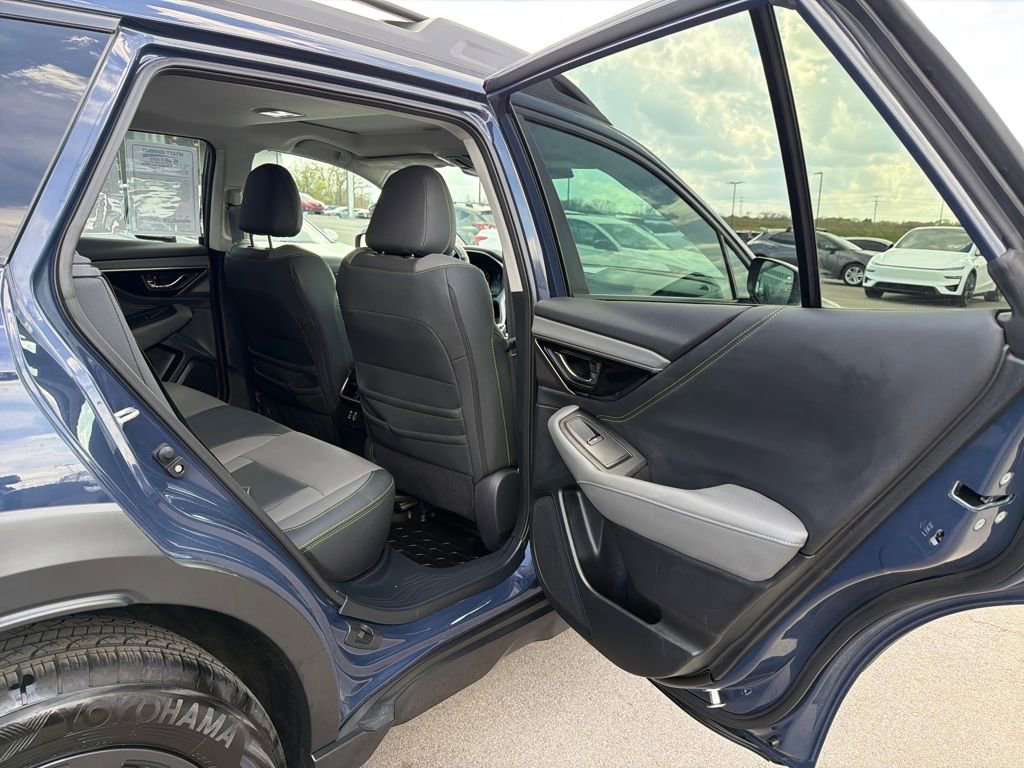 Used 2025 Subaru Outback Onyx Edition w/ Tech Package 3 image 27