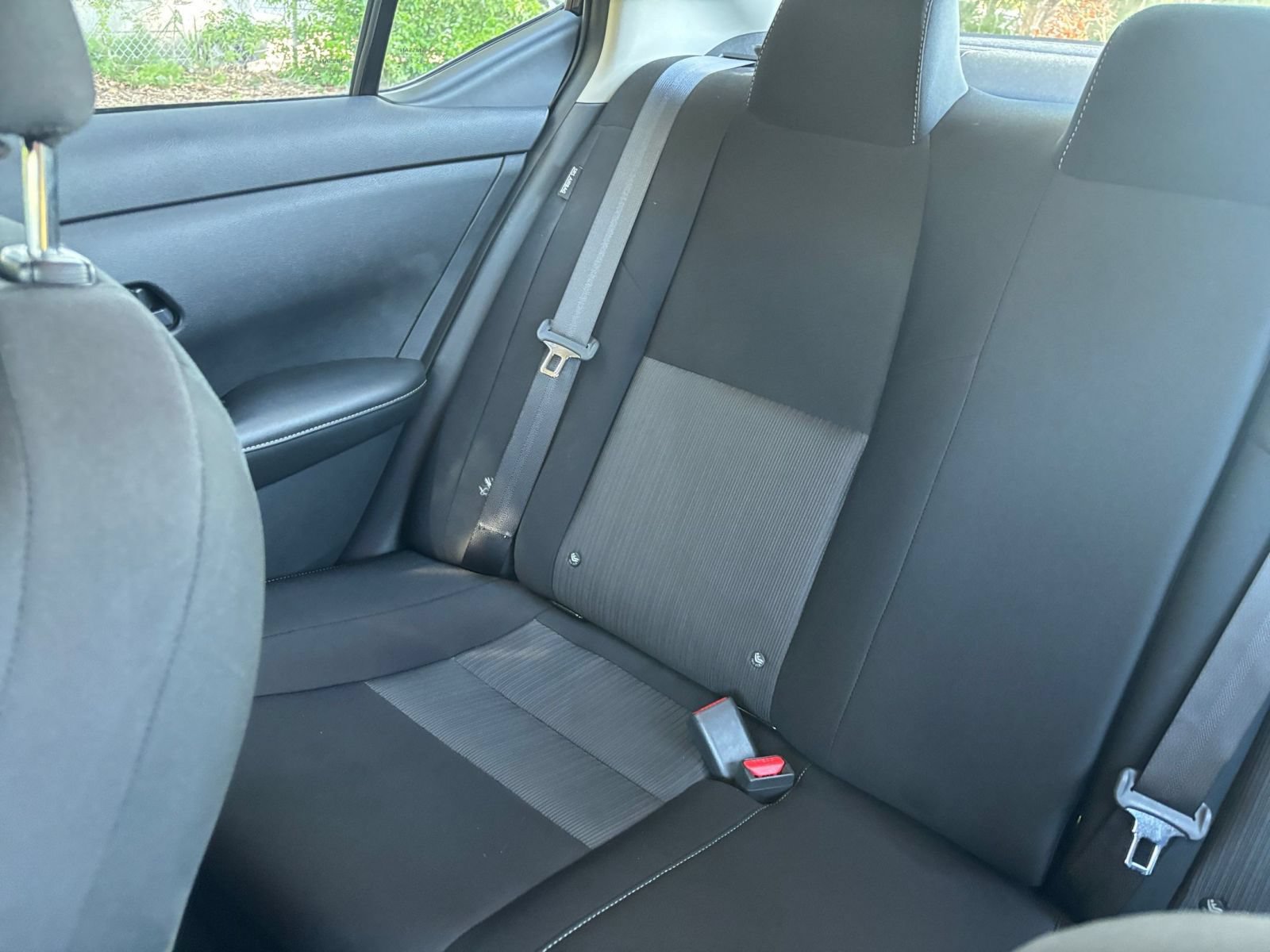 Used 2025 Nissan Sentra SV FWD image 36