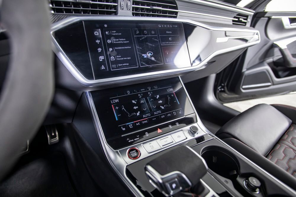 Used 2025 Audi RS 6 performance image 36