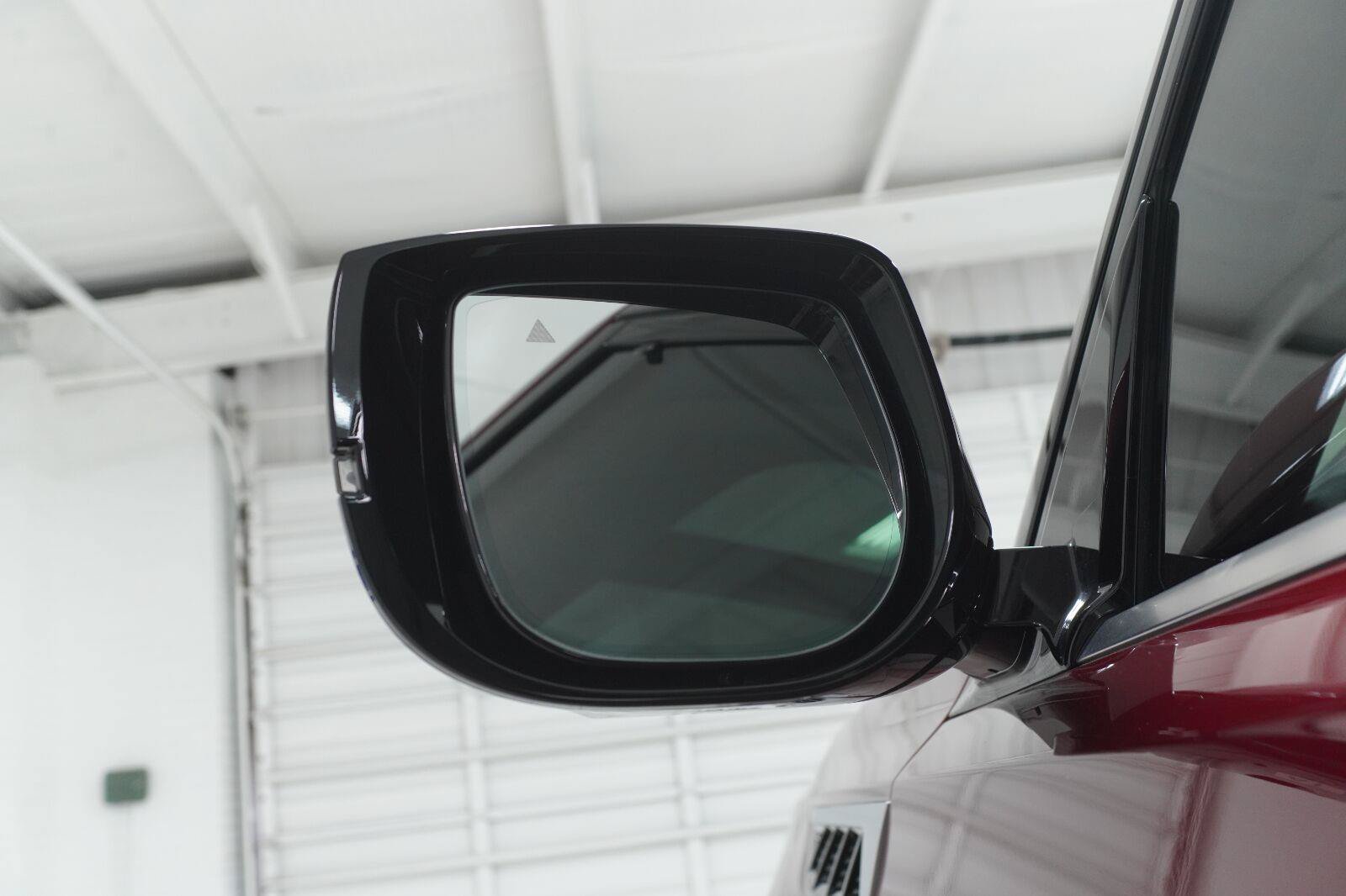 Used 2025 INFINITI QX80 Luxe AWD/4WD image 36