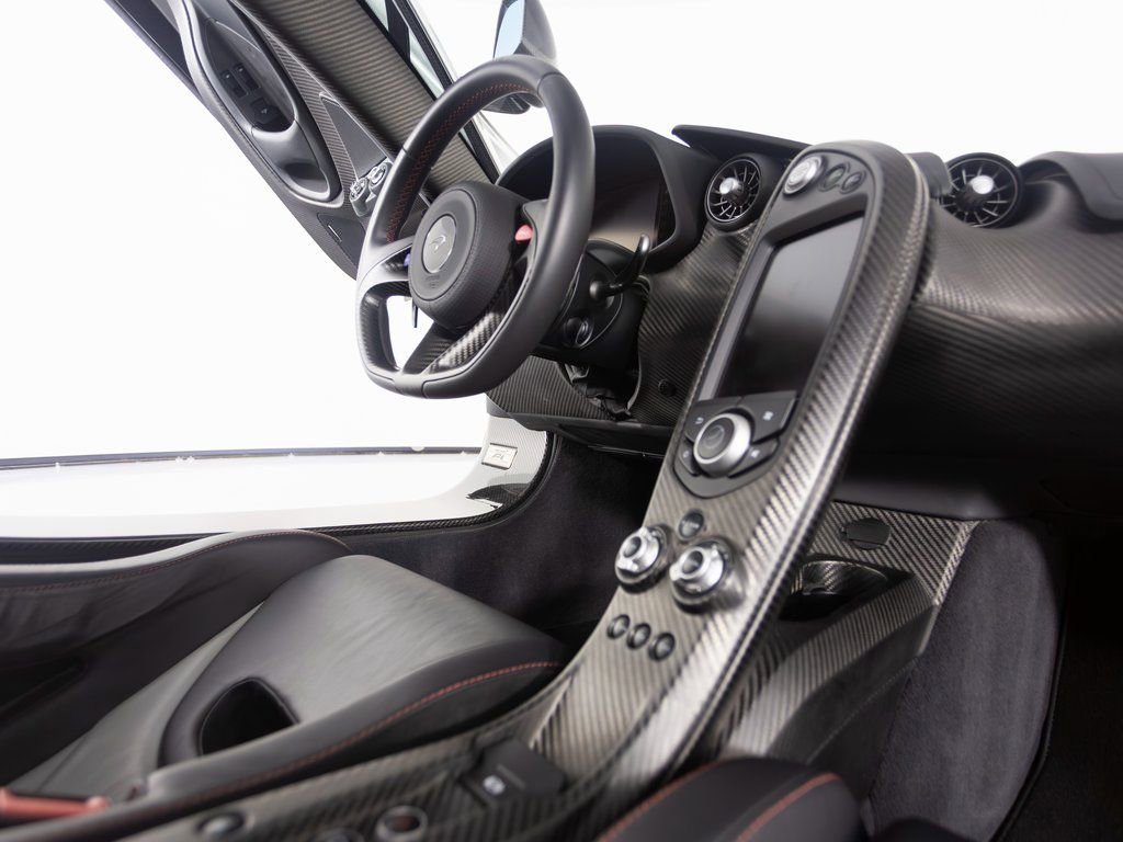 Used 2014 McLaren P1 image 38