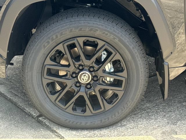 New 2026 Toyota Tundra Limited RWD image 4