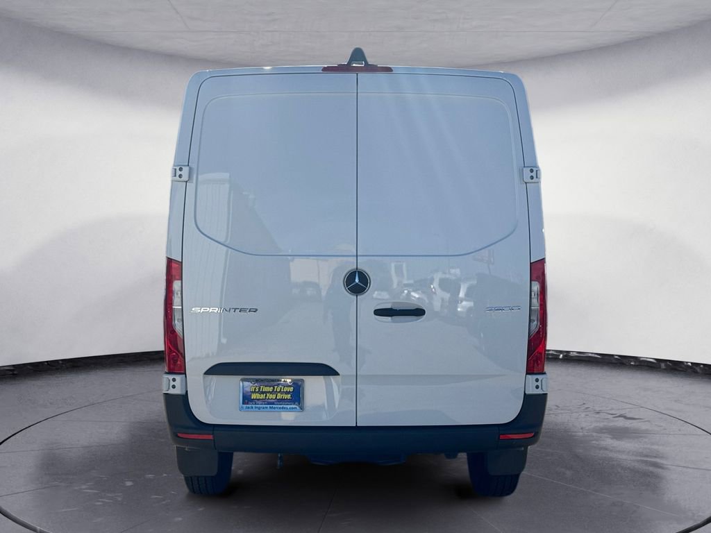 New 2025 Mercedes-Benz Sprinter 2500 image 4