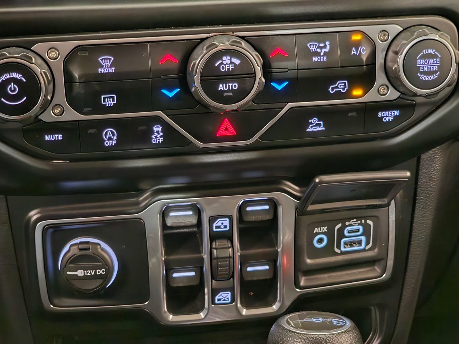 Used 2022 Jeep Gladiator Sport image 21