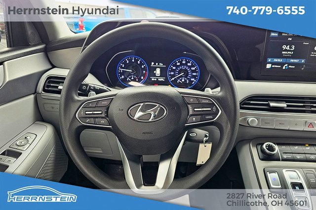 Used 2021 Hyundai Palisade SE image 12