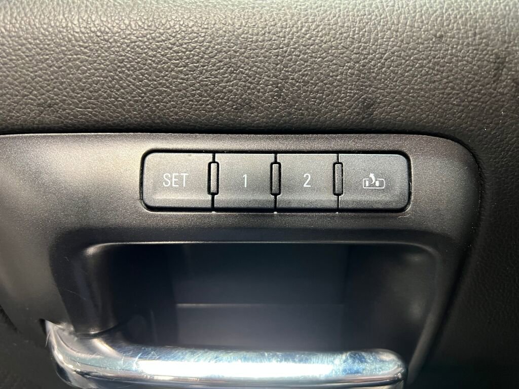 Used 2017 GMC Sierra 2500 SLT w/ All Terrain HD Package image 16