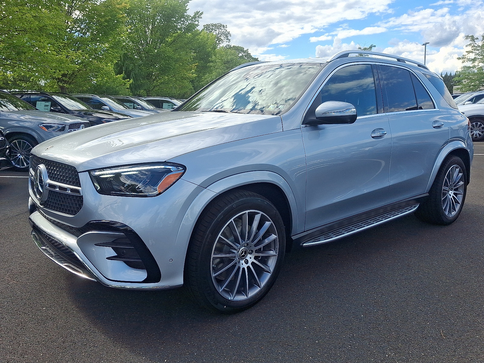 New 2026 Mercedes-Benz GLE 350 4MATIC image 3