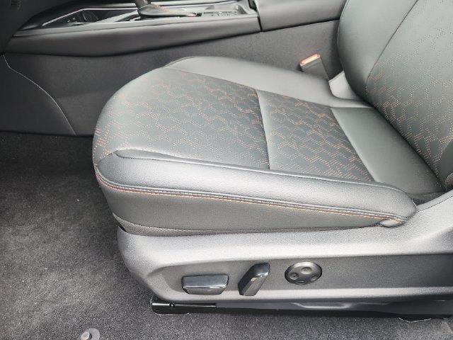 New 2026 Nissan Sentra SR w/ SR Premium Package FWD image 21