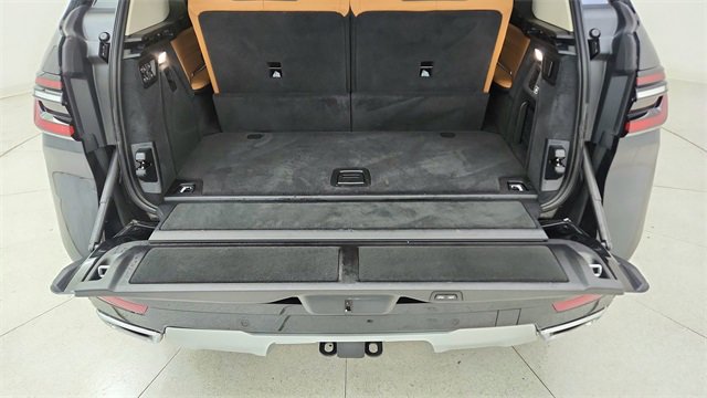 Used 2025 BMW X7 xDrive40i w/ Executive Package image 14