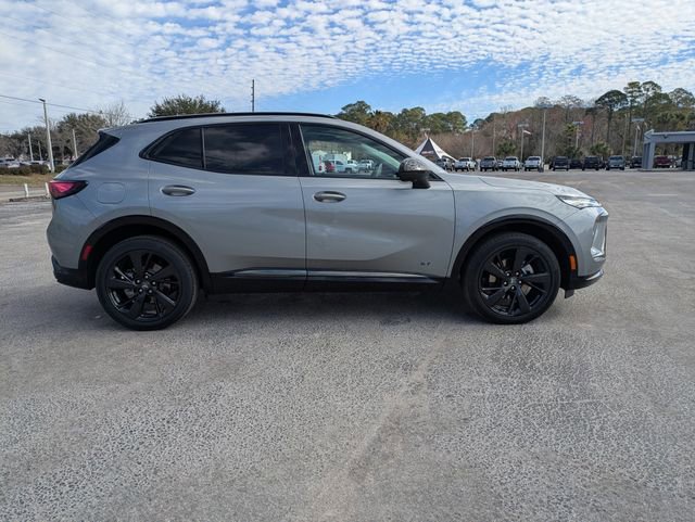 Certified 2025 Buick Envision Sport Touring image 3