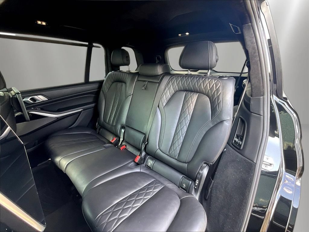 Used 2021 BMW ALPINA XB7 AWD/4WD image 21