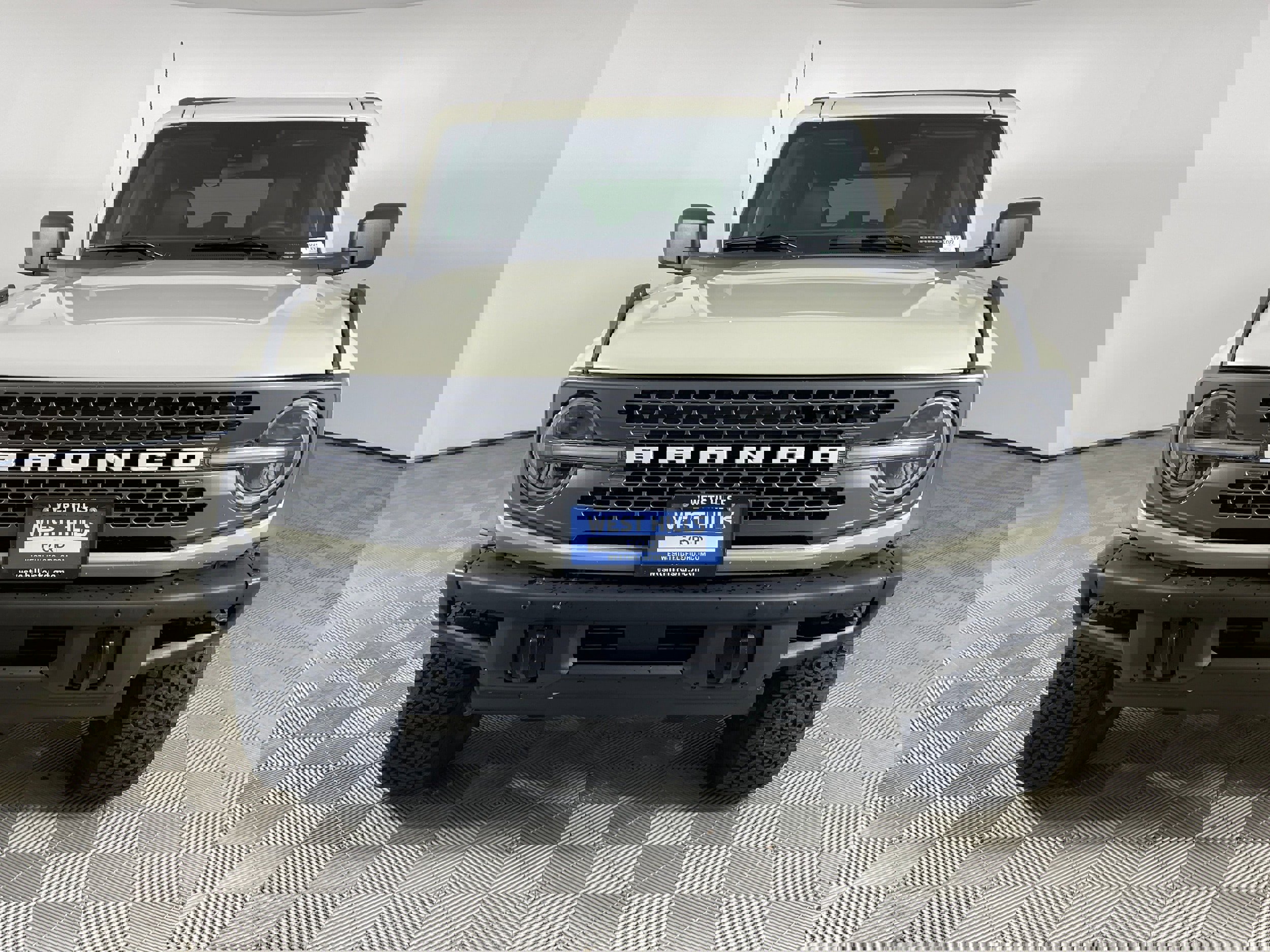 New 2025 Ford Bronco Badlands image 25