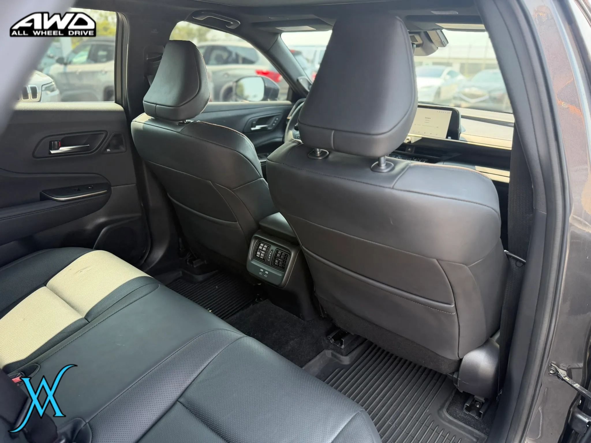 Used 2023 Toyota Crown AWD/4WD image 15